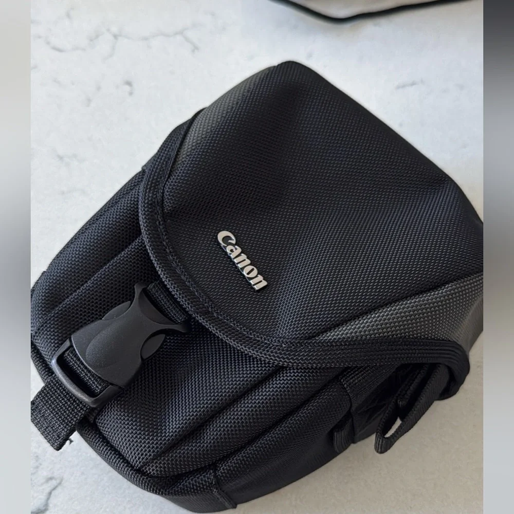 Canon Black PSC-4200 Camera Pouch